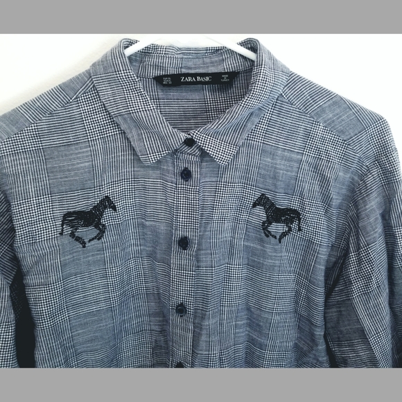 ZARA (XL) Embroidered Horses Button-Down - Picture 5 of 6